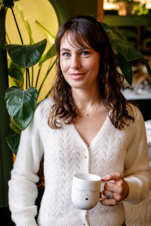 Portrait de Stéphanie Argiolas, décoratrice d'intérieur holistique à Rennes